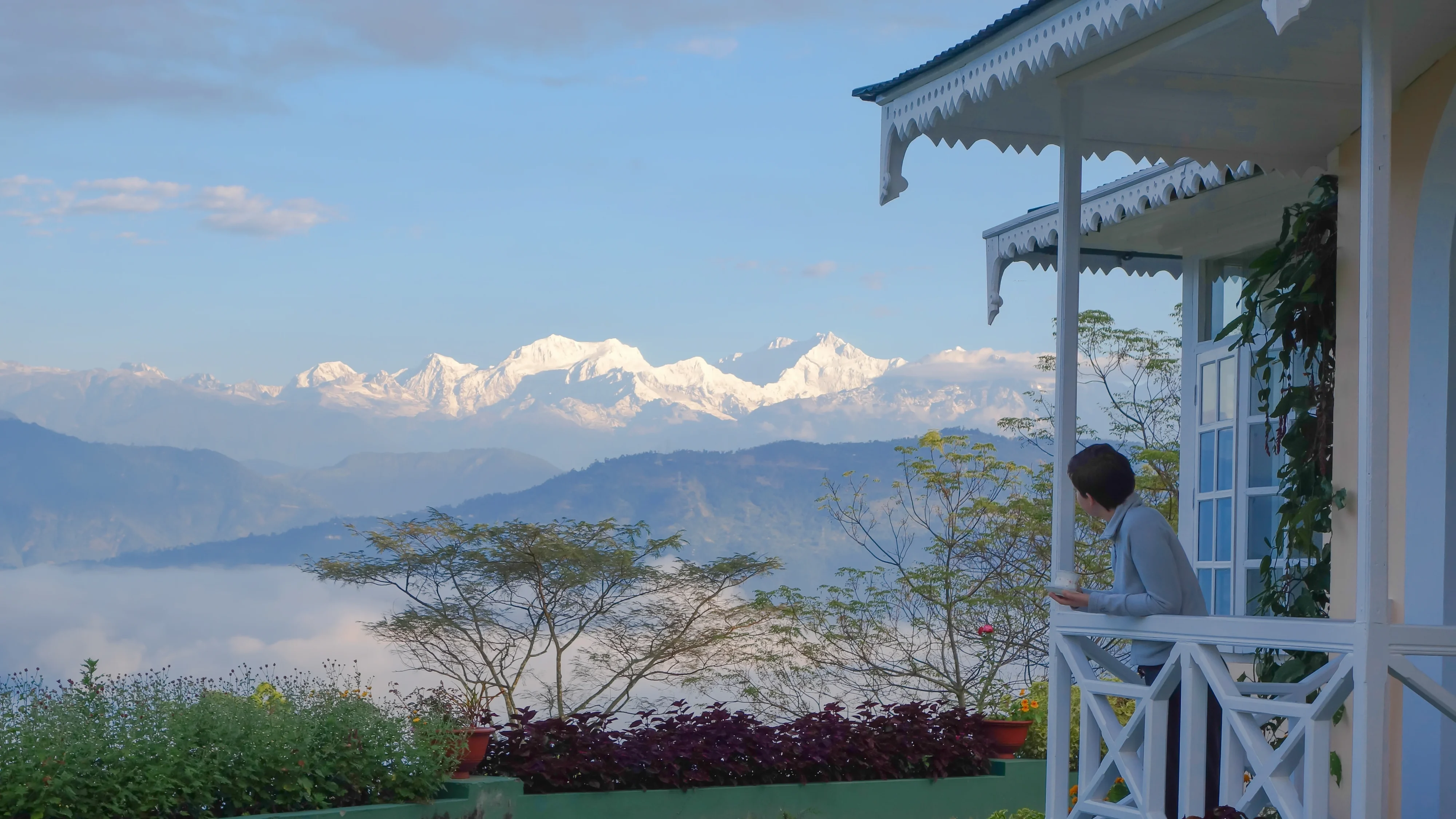 Morning view from Glenburn Estate [Image via Travel Journalist, Subhasish Chakraborty].