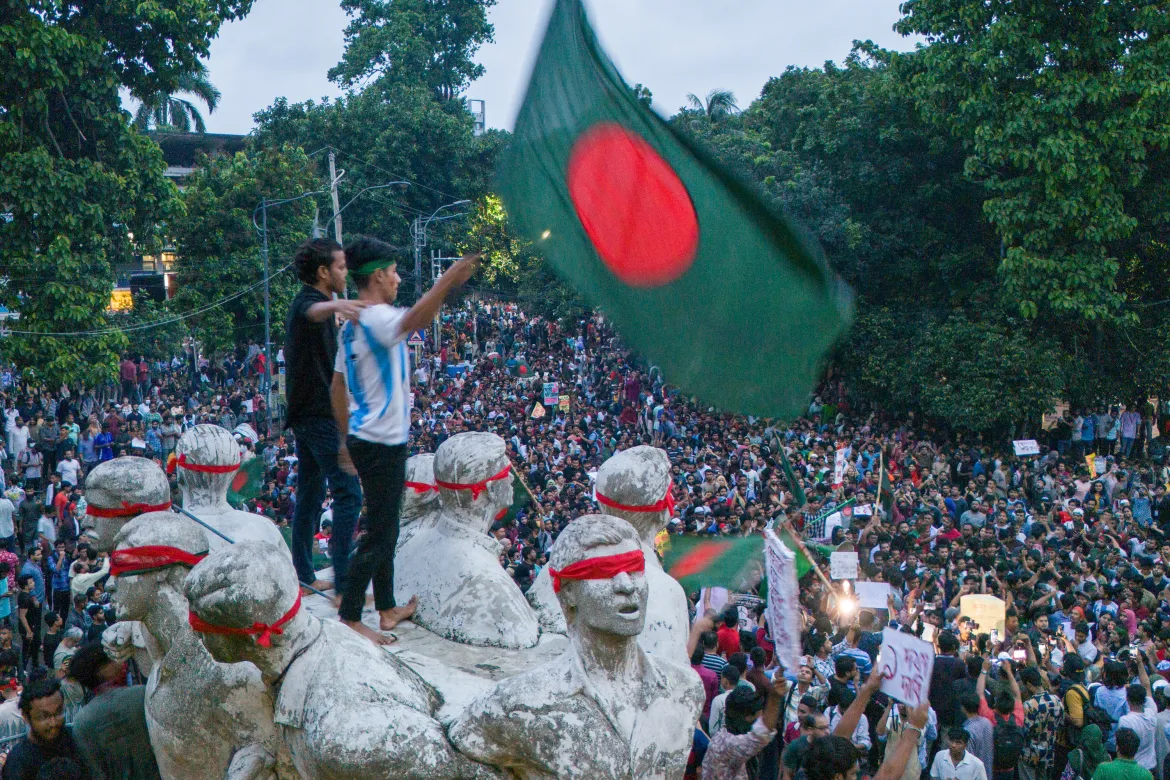 Bangladesh Protests lead to Death Count of 90