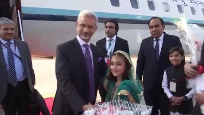 S Jaishankar arrives in Islamabad to attend meet