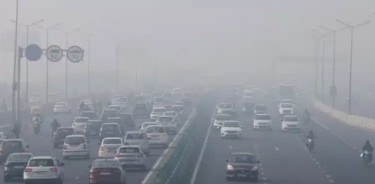 Punjab government shuts down parks and museums for 10 days to combat smog conditions as air quality worsens across major cities. [ARY News]