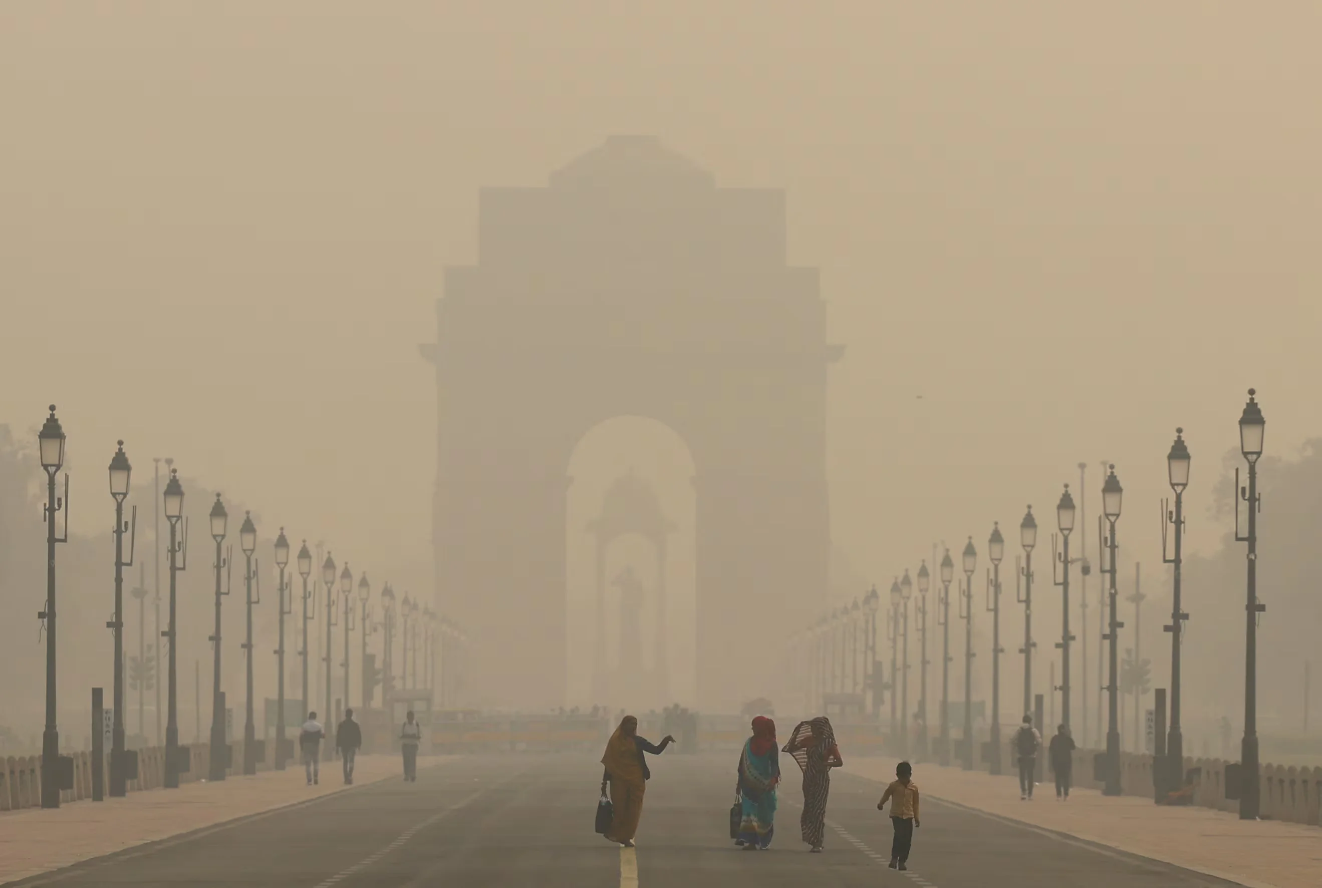 Pollution levels soar in Delhi, with toxic smog persisting and severely impacting air quality across northern India. [Image via Reuters]