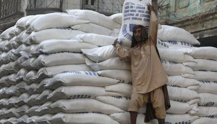 Bangladesh imports 25,000 tons of sugar from Pakistan after decades, marking a major boost for Pakistan's sugar exports. [Image via The News]