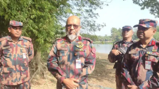 BGB reclaims a 5km stretch of Kodalia River from BSF, amid ongoing territorial disputes between India and Bangladesh. [Image via Bangladesh Daily Prothom Alo]