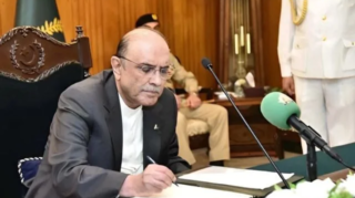 President Zardari signs PECA Amendment Bill 2025, sparking debate over digital crimes, press freedom, and stakeholder involvement. [Image via APP]