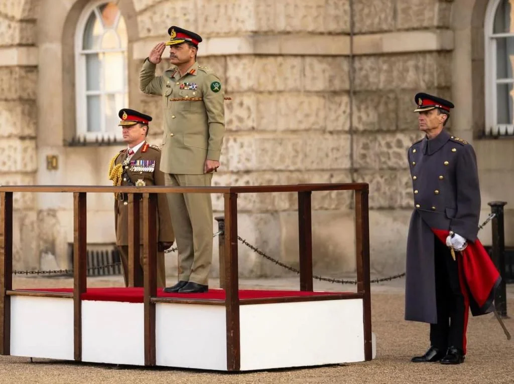 COAS General Asim Munir’s UK visit strengthens Pakistan-UK military ties, focusing on modernization and security cooperation. [Image via ISPR]