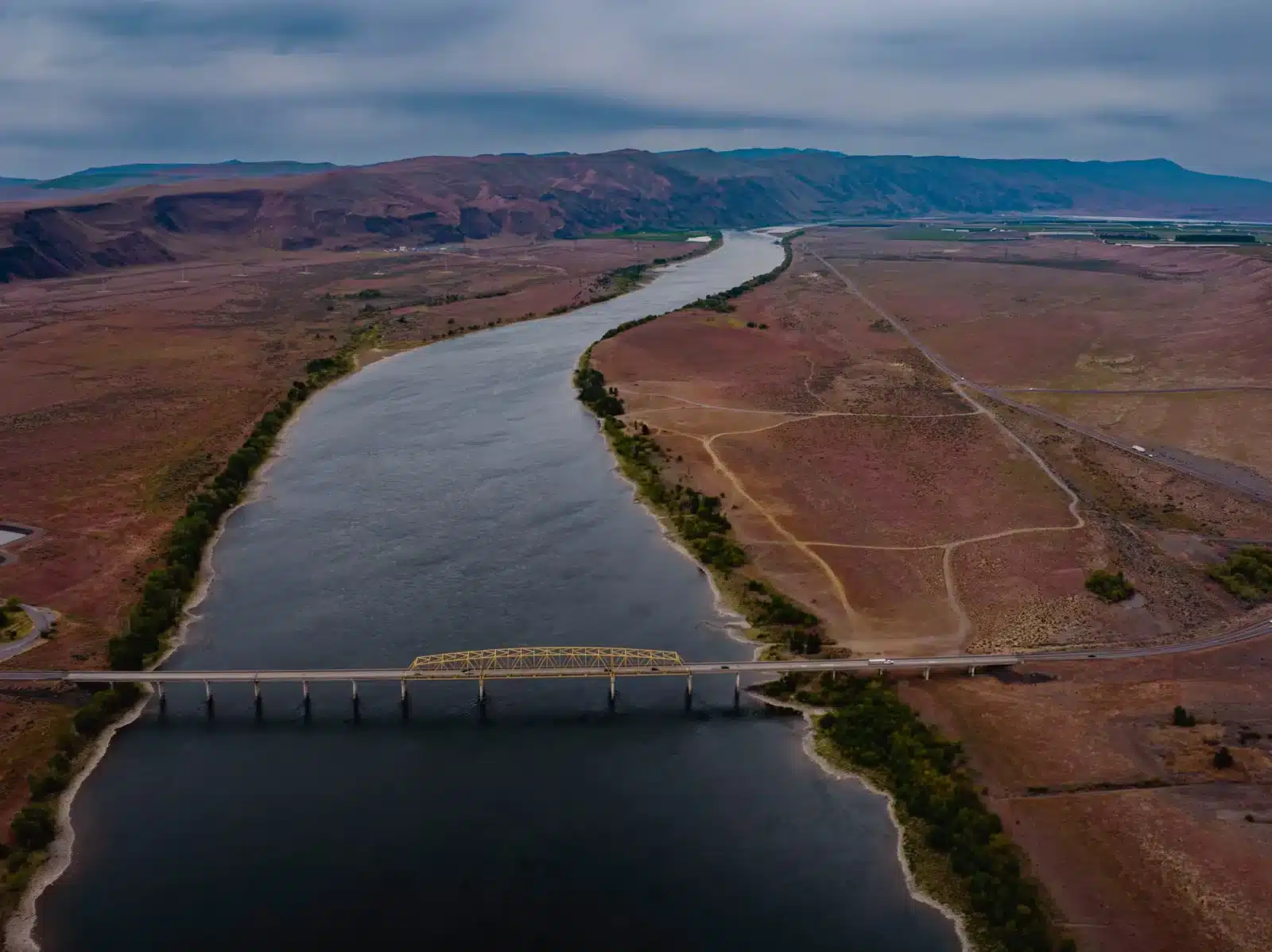 The US halts Columbia River Treaty talks as Trump threatens Canada, putting water-sharing and hydropower at risk. [Image via Getty Images]