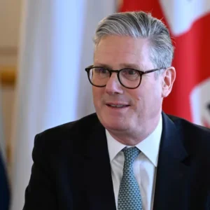 UK finalizes $2 Billion deal to supply Ukraine with 5,000 air-defense missiles, boosting Kyiv’s security amid Russia’s assault. [Image via Reuters]