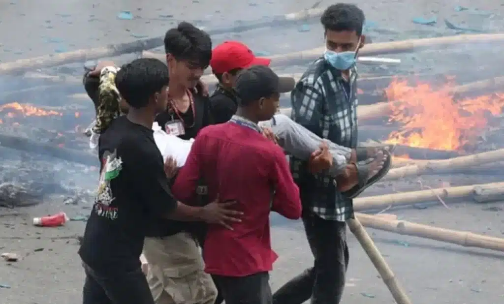 Bangladesh to send 52 more injured for treatment, including 31 to Pakistan, as July uprising toll nears 800 martyrs. [Image via Dhaka Tribune]