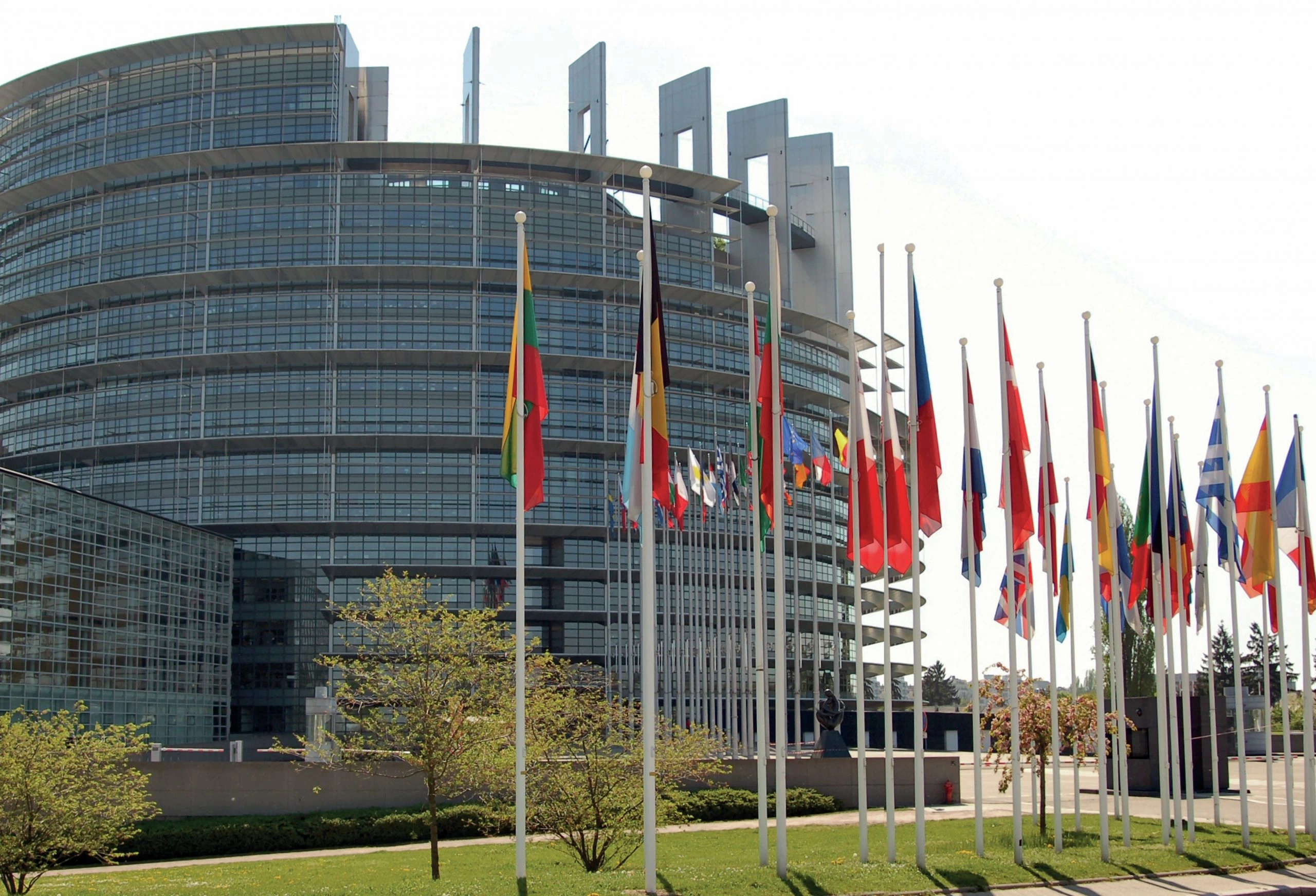 The Politicization of Universal Human Rights in Contemporary Power Politics