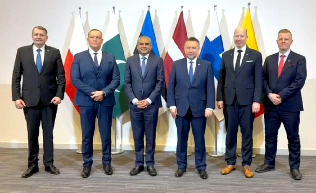 Pakistan cuts illegal migration to EU by 47% via 1,700+ arrests. Europe hails it as frontline partner, eyes legal labor paths amid crime-terror links.