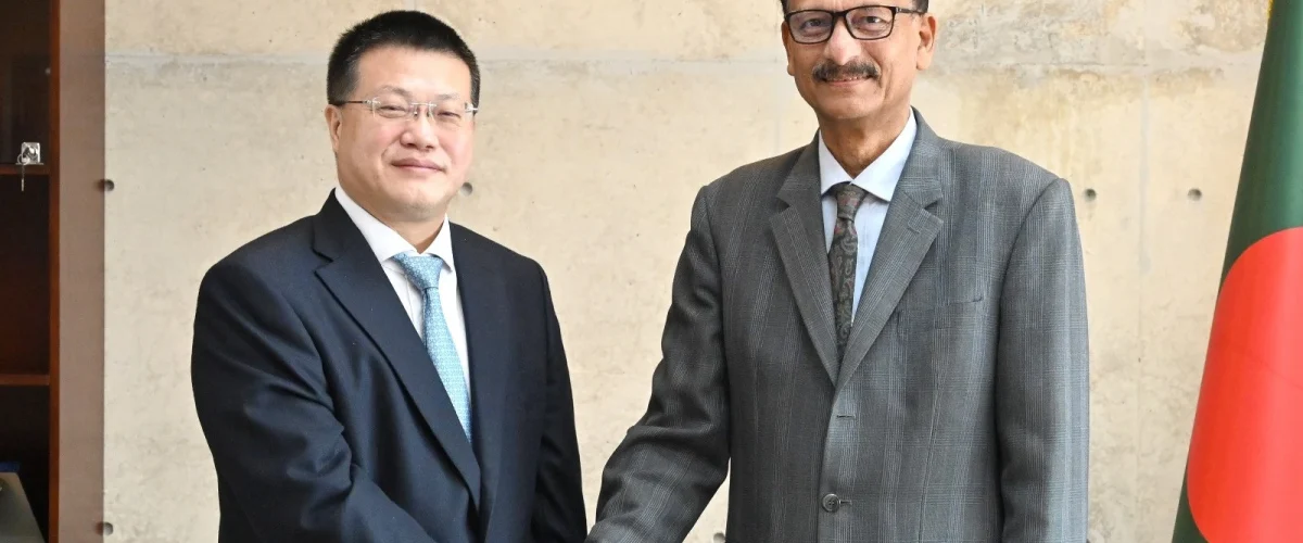 Bangladesh's Foreign Adviser seeks economic support from China during his visit, amid political changes in Dhaka. [Image via Daily Sun]