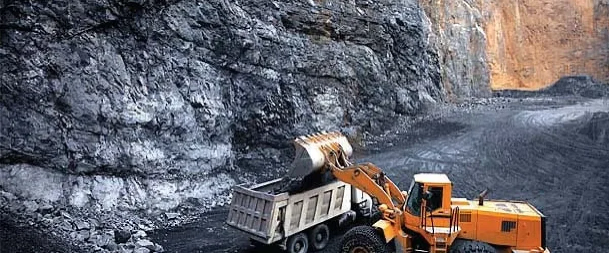 Pakistan's government plans to attract investors to its $8 trillion mineral wealth, focusing on projects like Reko Diq and Siah Dik. [Image via The Express Tribune]