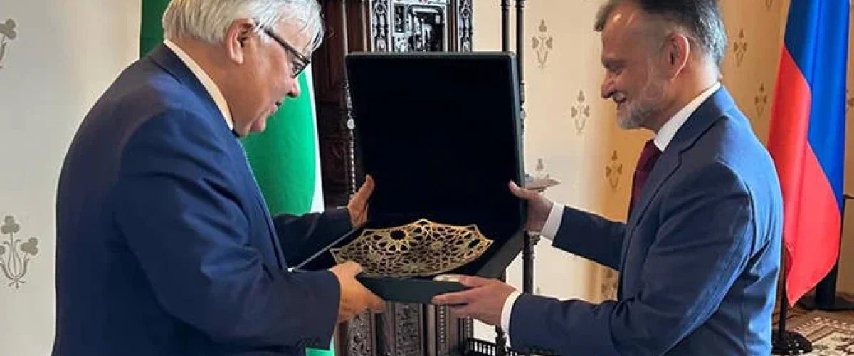Pakistan and Russia vow to boost anti-terror cooperation amid rising threats from Afghanistan and regional militancy. [Image via MOFA Pakistan]