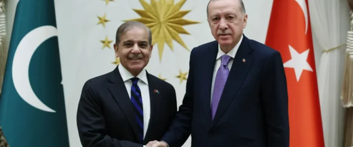 Shehbaz, Erdogan urge Gaza ceasefire, push for Palestine state, and boost Pakistan-Turkiye economic, defense ties. [Image via PMO]