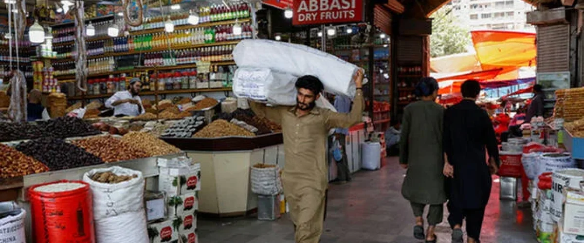 World Bank projects Pakistan’s economy to grow 2.7% in FY2025 amid easing inflation and improved financial conditions. [Image via Reuters/File]