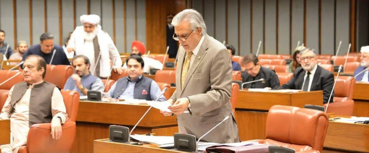 Deputy PM of Pakistan Ishaq Dar vows a strong response to India if tensions escalate over the recent Kashmir attack. [Image via PID]