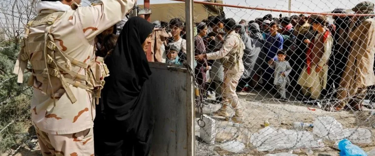 Iran is deporting 350 undocumented Afghan migrants daily from Khorasan Razavi, citing economic pressures and stricter policies. [Image via Khaama Press]