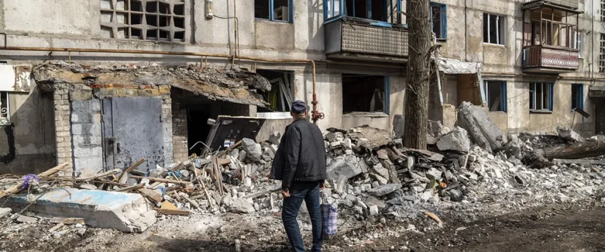 Russia demands neutrality and NATO exclusion of Ukraine in peace talks as Trump, Putin discuss ceasefire and territorial terms. [Image via Getty Images]