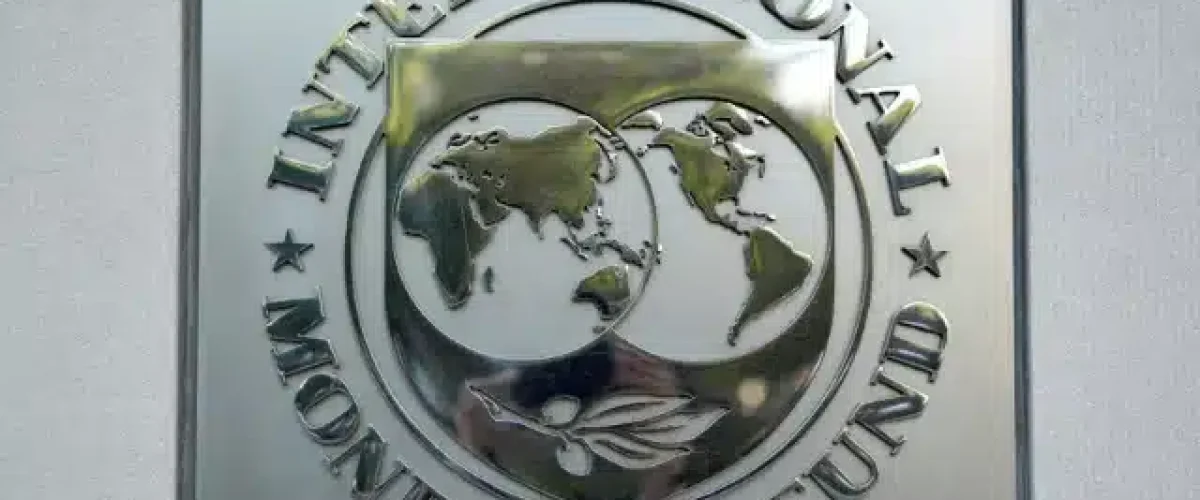 IMF flags politicised civil service, weak accountability, and poor governance in Pakistan, urging transparency reforms. [Image via Reuters]