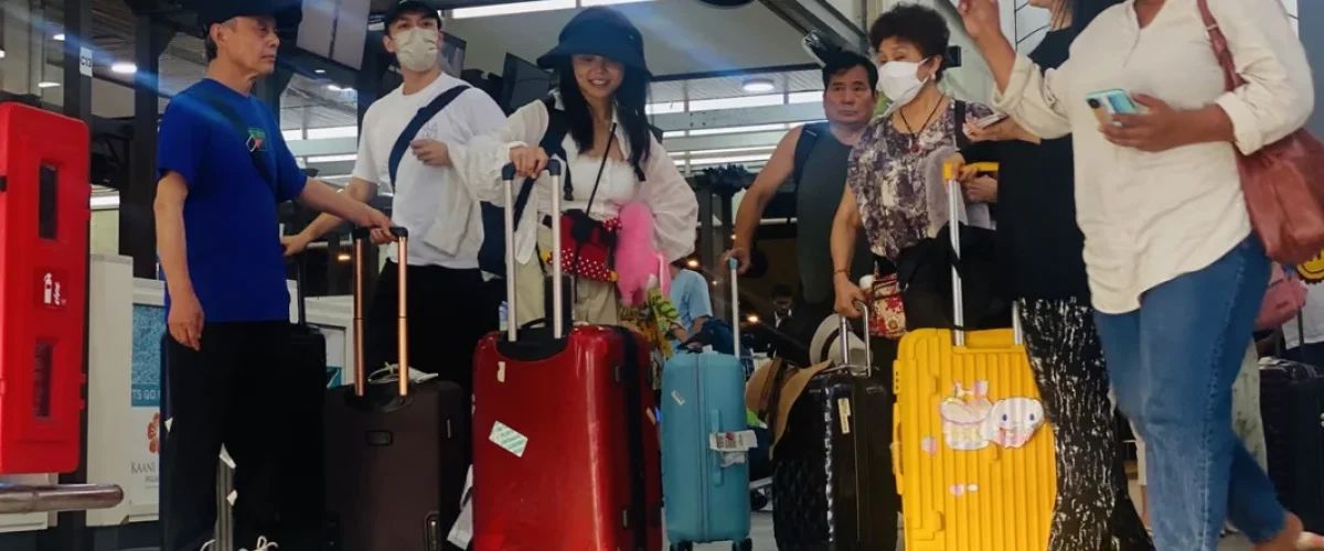 Maldives records over 100,000 tourist arrivals for the third month of 2025, with China leading as the top source market. [Image via Raajje]